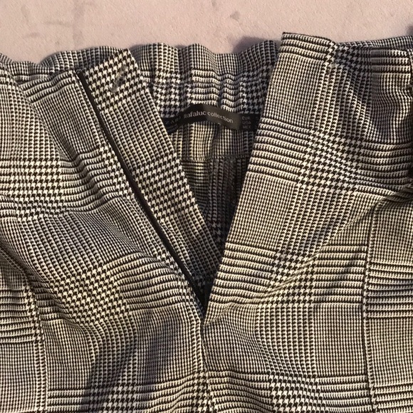 Zara Plaid Shorts - Picture 2 of 3